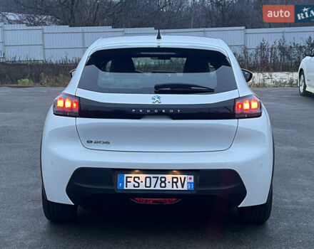 Білий Пежо e-208, об'ємом двигуна 0 л та пробігом 38 тис. км за 13500 $, фото 3 на Automoto.ua