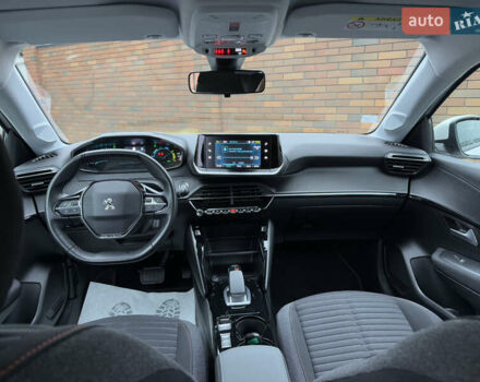 Білий Пежо e-208, об'ємом двигуна 0 л та пробігом 17 тис. км за 14200 $, фото 28 на Automoto.ua