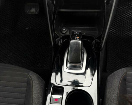 Білий Пежо e-208, об'ємом двигуна 0 л та пробігом 58 тис. км за 13500 $, фото 16 на Automoto.ua