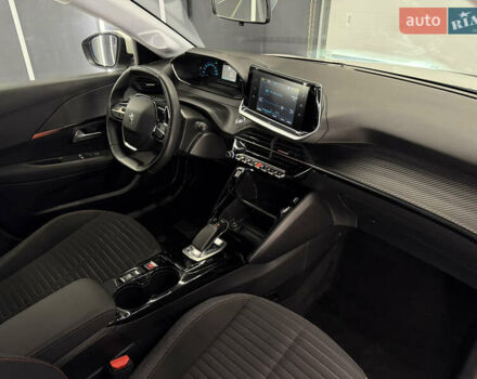 Белый Пежо e-208, объемом двигателя 0 л и пробегом 17 тыс. км за 14500 $, фото 26 на Automoto.ua