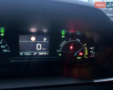 Білий Пежо e-208, об'ємом двигуна 0 л та пробігом 38 тис. км за 13500 $, фото 33 на Automoto.ua