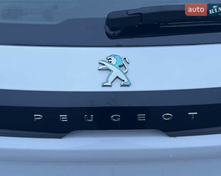 Білий Пежо e-208, об'ємом двигуна 0 л та пробігом 38 тис. км за 13500 $, фото 12 на Automoto.ua