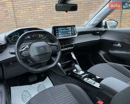 Белый Пежо e-208, объемом двигателя 0 л и пробегом 17 тыс. км за 14799 $, фото 28 на Automoto.ua