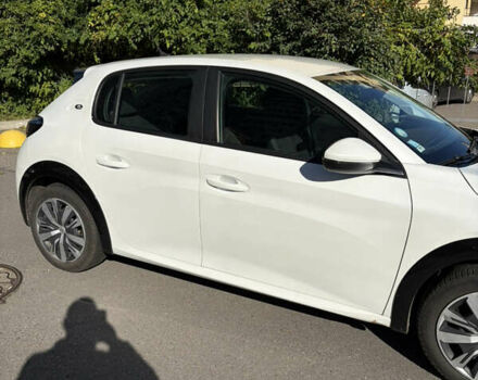 Белый Пежо e-208, объемом двигателя 0 л и пробегом 72 тыс. км за 14000 $, фото 3 на Automoto.ua