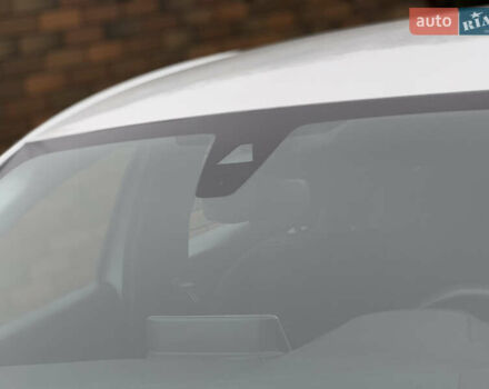 Білий Пежо e-208, об'ємом двигуна 0 л та пробігом 17 тис. км за 14200 $, фото 16 на Automoto.ua