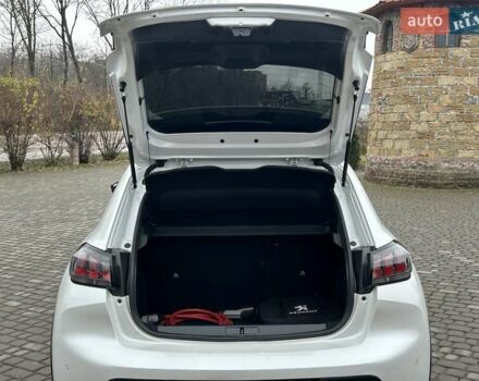 Білий Пежо e-208, об'ємом двигуна 0 л та пробігом 85 тис. км за 12900 $, фото 17 на Automoto.ua