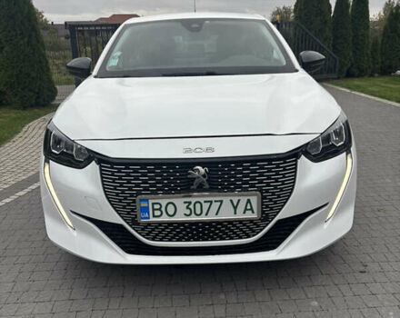 Белый Пежо e-208, объемом двигателя 0 л и пробегом 19 тыс. км за 14500 $, фото 1 на Automoto.ua
