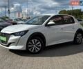 Белый Пежо e-208, объемом двигателя 0 л и пробегом 112 тыс. км за 13600 $, фото 1 на Automoto.ua