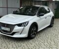 Белый Пежо e-208, объемом двигателя 0 л и пробегом 52 тыс. км за 14350 $, фото 1 на Automoto.ua