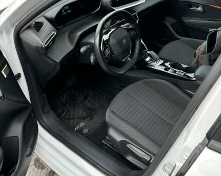 Белый Пежо e-208, объемом двигателя 0 л и пробегом 19 тыс. км за 14500 $, фото 17 на Automoto.ua