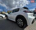 Белый Пежо e-208, объемом двигателя 0 л и пробегом 112 тыс. км за 13600 $, фото 12 на Automoto.ua
