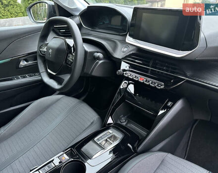 Белый Пежо e-208, объемом двигателя 0 л и пробегом 20 тыс. км за 15300 $, фото 30 на Automoto.ua