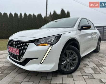 Белый Пежо e-208, объемом двигателя 0 л и пробегом 20 тыс. км за 15300 $, фото 10 на Automoto.ua