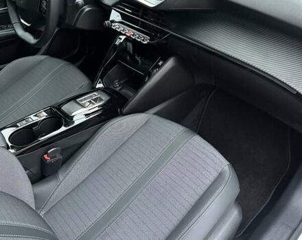 Белый Пежо e-208, объемом двигателя 0 л и пробегом 20 тыс. км за 15300 $, фото 27 на Automoto.ua