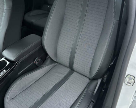 Белый Пежо e-208, объемом двигателя 0 л и пробегом 20 тыс. км за 15300 $, фото 17 на Automoto.ua