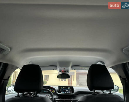 Белый Пежо e-208, объемом двигателя 0 л и пробегом 20 тыс. км за 15300 $, фото 40 на Automoto.ua