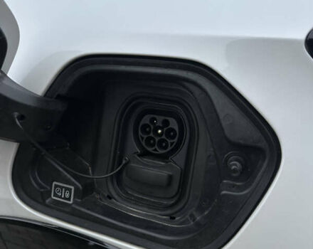 Белый Пежо e-208, объемом двигателя 0 л и пробегом 20 тыс. км за 15300 $, фото 43 на Automoto.ua