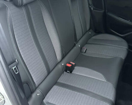 Белый Пежо e-208, объемом двигателя 0 л и пробегом 20 тыс. км за 15300 $, фото 26 на Automoto.ua