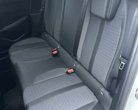 Белый Пежо e-208, объемом двигателя 0 л и пробегом 20 тыс. км за 15300 $, фото 21 на Automoto.ua