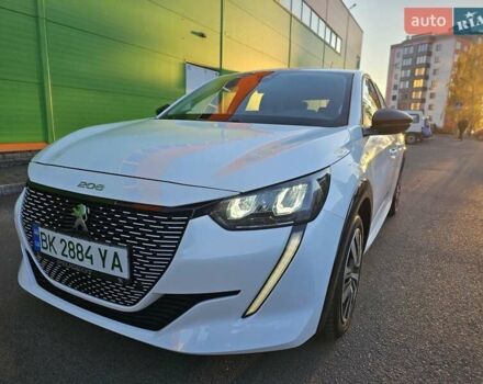 Білий Пежо e-208, об'ємом двигуна 0 л та пробігом 12 тис. км за 17700 $, фото 7 на Automoto.ua