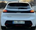 Белый Пежо e-208, объемом двигателя 0 л и пробегом 17 тыс. км за 16000 $, фото 64 на Automoto.ua