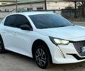 Белый Пежо e-208, объемом двигателя 0 л и пробегом 14 тыс. км за 16400 $, фото 73 на Automoto.ua