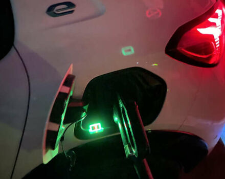 Білий Пежо e-208, об'ємом двигуна 0 л та пробігом 6 тис. км за 16900 $, фото 76 на Automoto.ua