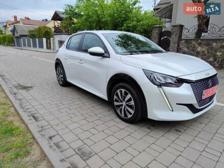 Пежо e-208 2020 в Львове на Automoto.ua Белый Пежо e-208, объемом двигателя 0 л и пробегом 75 тыс. км за 11777 $, фото 1 на Automoto.ua