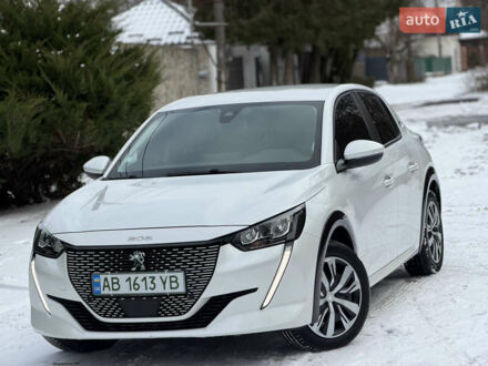 Білий Пежо e-208, об'ємом двигуна 0 л та пробігом 17 тис. км за 14999 $, фото 1 на Automoto.ua