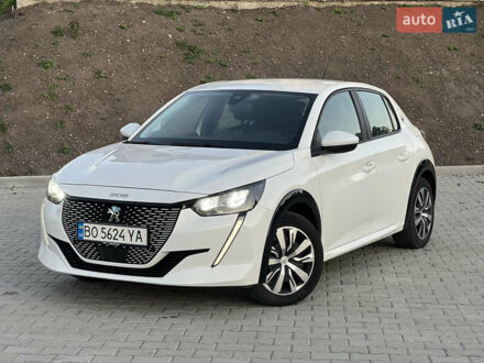 Пежо e-208 2020 в Бережанах на Automoto.ua Белый Пежо e-208, объемом двигателя 0 л и пробегом 17 тыс. км за 13100 $, фото 1 на Automoto.ua