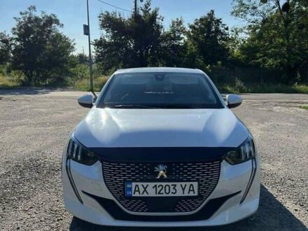 Білий Пежо e-208, об'ємом двигуна 0 л та пробігом 4 тис. км за 16100 $, фото 1 на Automoto.ua