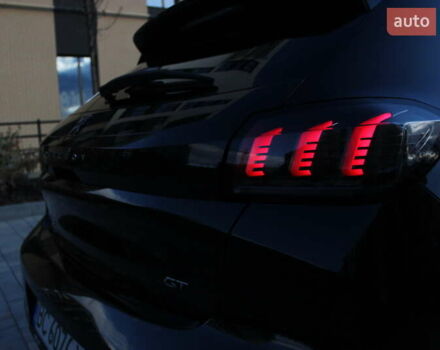 Чорний Пежо e-208, об'ємом двигуна 0 л та пробігом 78 тис. км за 15950 $, фото 12 на Automoto.ua