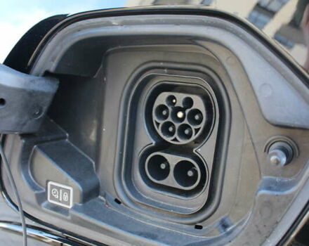 Чорний Пежо e-208, об'ємом двигуна 0 л та пробігом 78 тис. км за 15950 $, фото 40 на Automoto.ua