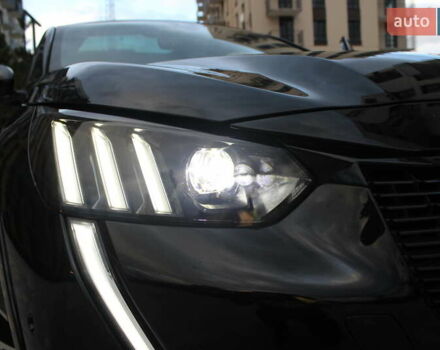 Чорний Пежо e-208, об'ємом двигуна 0 л та пробігом 78 тис. км за 15950 $, фото 14 на Automoto.ua