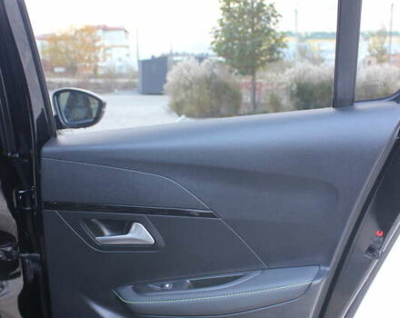 Чорний Пежо e-208, об'ємом двигуна 0 л та пробігом 78 тис. км за 15950 $, фото 53 на Automoto.ua