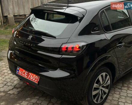 Черный Пежо e-208, объемом двигателя 0 л и пробегом 41 тыс. км за 13500 $, фото 2 на Automoto.ua
