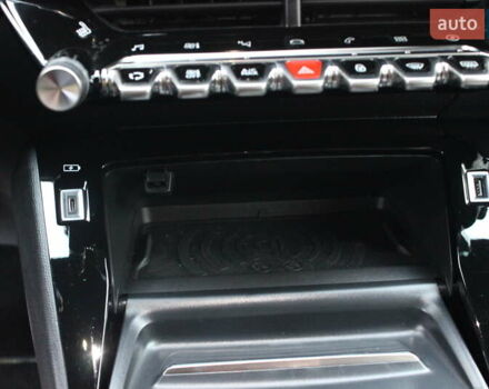 Чорний Пежо e-208, об'ємом двигуна 0 л та пробігом 78 тис. км за 15950 $, фото 35 на Automoto.ua