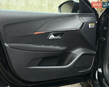 Черный Пежо e-208, объемом двигателя 0 л и пробегом 41 тыс. км за 13500 $, фото 24 на Automoto.ua