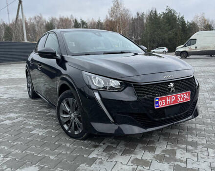 Черный Пежо e-208, объемом двигателя 0 л и пробегом 99 тыс. км за 12699 $, фото 7 на Automoto.ua
