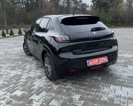 Черный Пежо e-208, объемом двигателя 0 л и пробегом 99 тыс. км за 12699 $, фото 9 на Automoto.ua