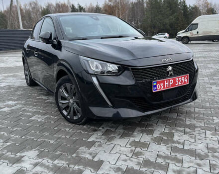 Черный Пежо e-208, объемом двигателя 0 л и пробегом 99 тыс. км за 12699 $, фото 3 на Automoto.ua