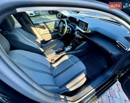 Чорний Пежо e-208, об'ємом двигуна 0 л та пробігом 20 тис. км за 14900 $, фото 35 на Automoto.ua