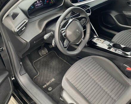 Черный Пежо e-208, объемом двигателя 0 л и пробегом 18 тыс. км за 16700 $, фото 20 на Automoto.ua