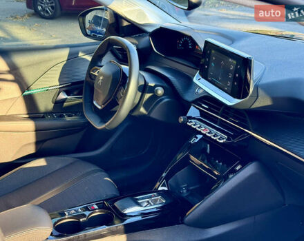 Чорний Пежо e-208, об'ємом двигуна 0 л та пробігом 20 тис. км за 14900 $, фото 1 на Automoto.ua