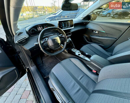 Чорний Пежо e-208, об'ємом двигуна 0 л та пробігом 20 тис. км за 14900 $, фото 20 на Automoto.ua