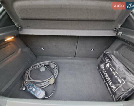 Чорний Пежо e-208, об'ємом двигуна 0 л та пробігом 36 тис. км за 15500 $, фото 33 на Automoto.ua