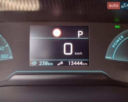 Чорний Пежо e-208, об'ємом двигуна 0 л та пробігом 16 тис. км за 16500 $, фото 11 на Automoto.ua