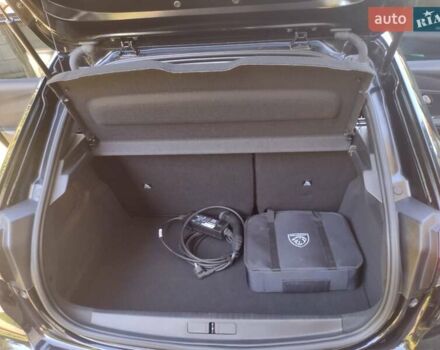 Чорний Пежо e-208, об'ємом двигуна 0 л та пробігом 16 тис. км за 16500 $, фото 30 на Automoto.ua