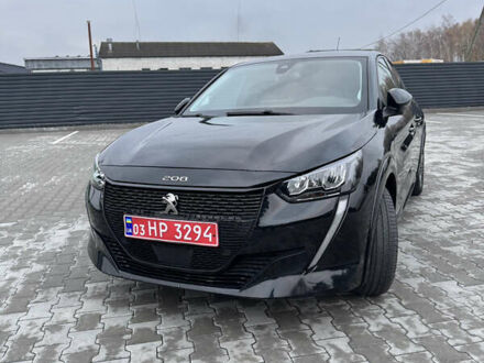 Черный Пежо e-208, объемом двигателя 0 л и пробегом 99 тыс. км за 12699 $, фото 1 на Automoto.ua