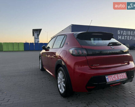 Красный Пежо e-208, объемом двигателя 0 л и пробегом 76 тыс. км за 14950 $, фото 5 на Automoto.ua